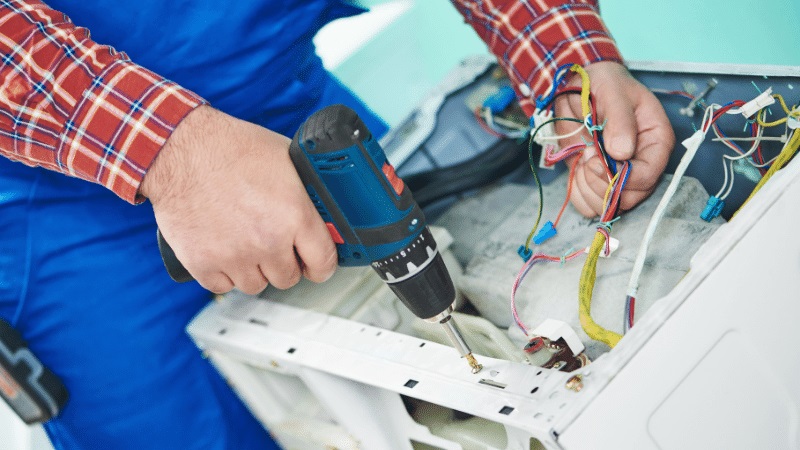 Büyükçekmece Bosch Bosch çamaşır makinesi kart tamiri – Su almama arızası orijinal parça ile giderildi. - Teknik servis örneği